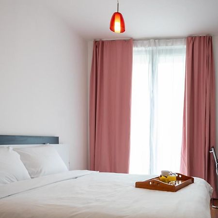 Sunny 1Bdr Apartment Near Center صوفيا المظهر الخارجي الصورة