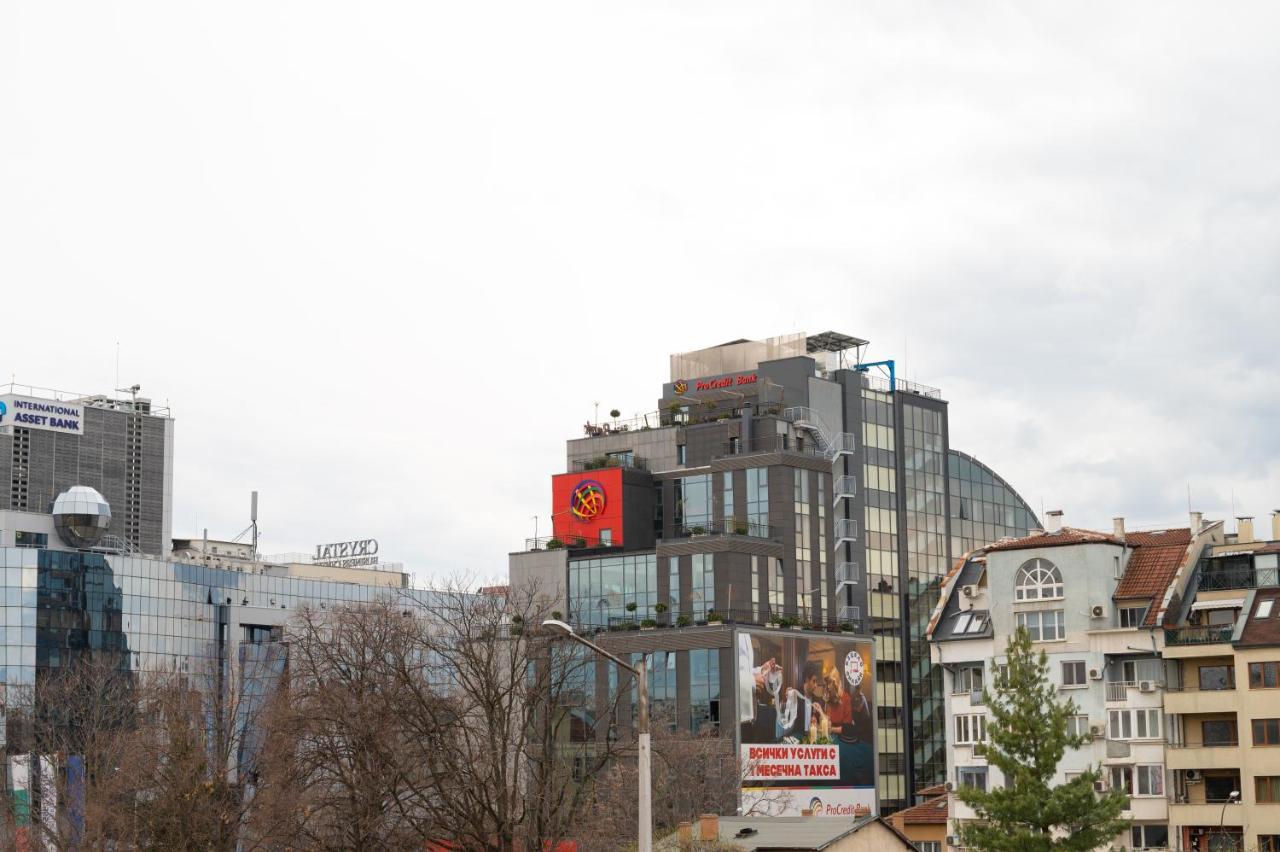 Sunny 1Bdr Apartment Near Center صوفيا المظهر الخارجي الصورة